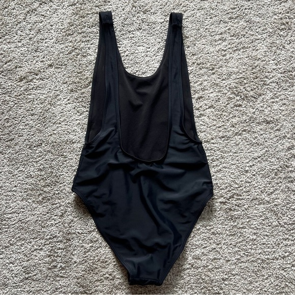 MISSGUIDED Size 4 Swimsuit One Piece Black Excellent Condition Low Cut Back - Picture 3 of 7